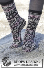 Moonflower Socks by DROPS Design