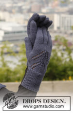 Midnight Boheme Gloves by DROPS Design