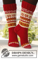 Sweet Scarborough Socks by DROPS Design